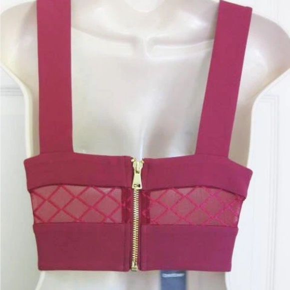 BEBE DIAMOND MESH INSERT TOP CROPPED CROP TOP - Picture 8 of 12